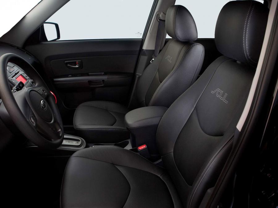  Kia Soul Ghost 2010 года  (фото 21 из 26)